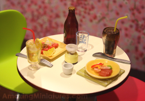 Re-Ment Scene: Cafe Brunch with Friends