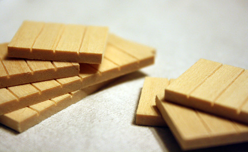 miniature dollhouse furniture building