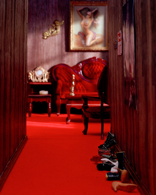 Leanne Eisen Plays with Miniatures in her Photo Series: Play