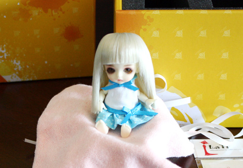 LatiDoll, LatiWhite Belle - Petunia