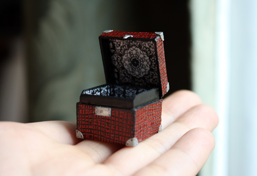 Working Dollhouse Miniature Suitcase by FranMadeMinis